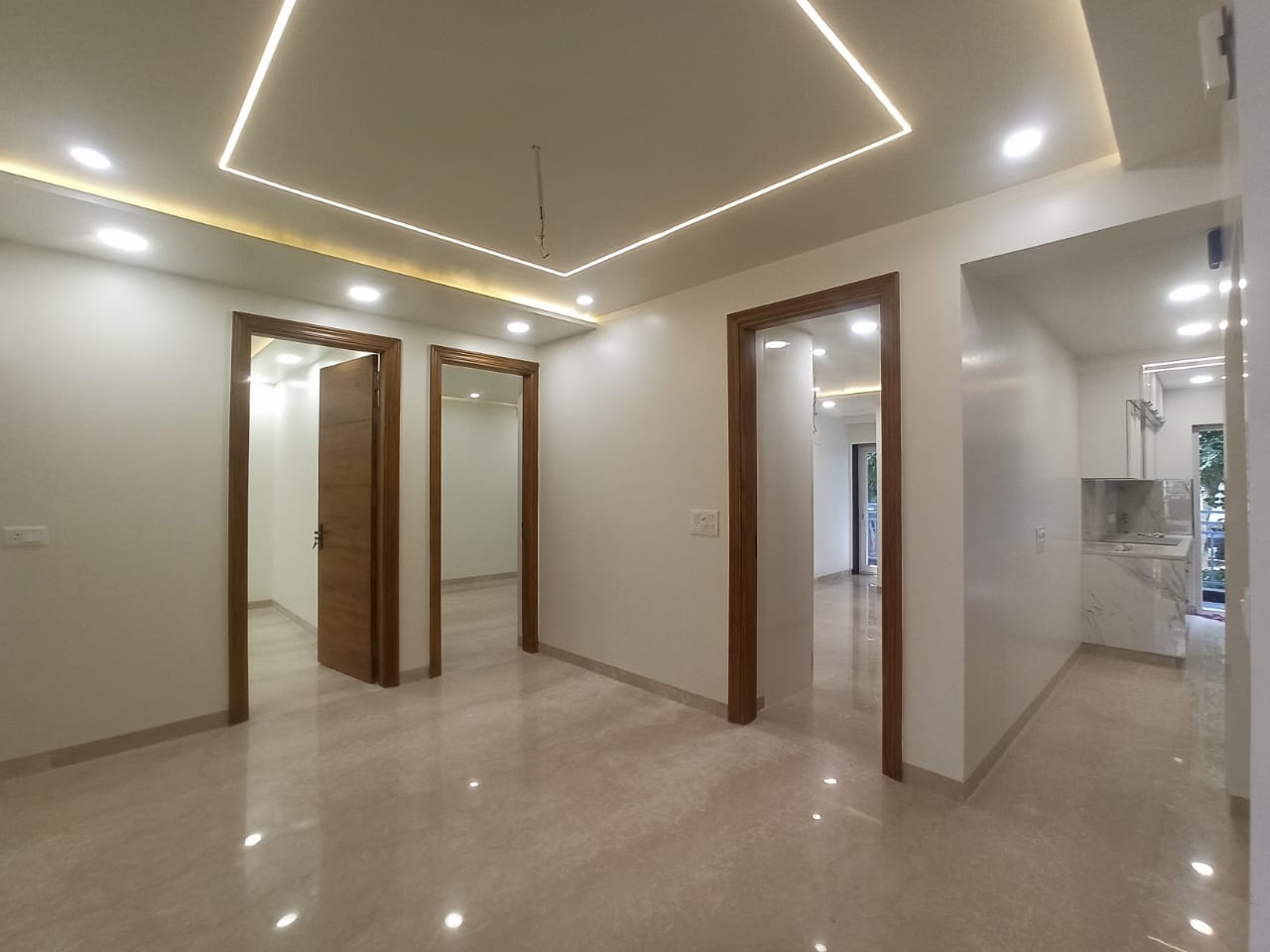 4 BHK + Pooja Room,Servant Room Apartment For Sale in Vasant Kunj