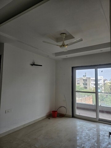 Room in 3 BHK Builder Floor at Uttam Builder Floors, Sainik Colony – for Sale
