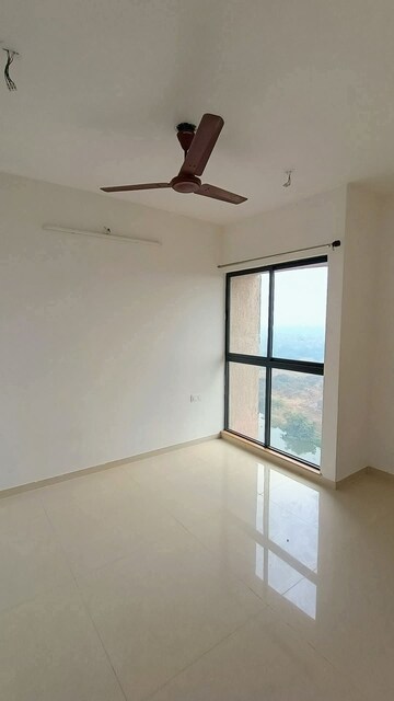 Bedroom in 2.5 BHK Apartment at Lodha Downtown, Dombivli East – for Rent