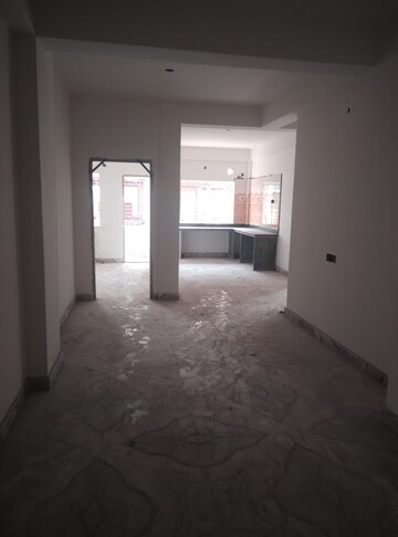 Room in 3 BHK Apartment at Behala Chowrasta – for Sale
