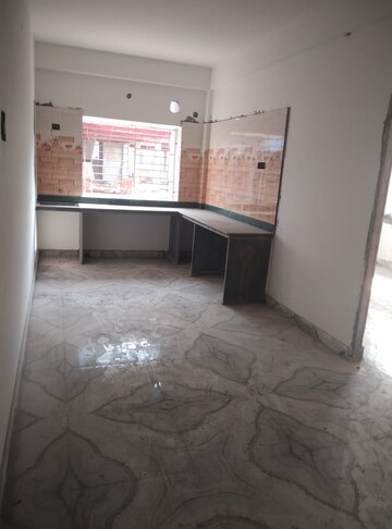 Room in 3 BHK Apartment at Behala Chowrasta – for Sale