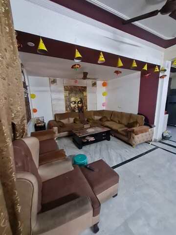 Master Bedroom in 6 BHK Independent House at Sector 12 – for Sale