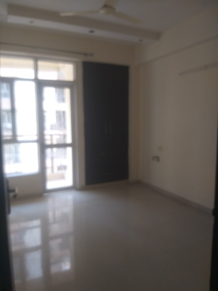 Room, sector 120 3 Bedroom 1560 Sq.Ft. Apartment In Sector 120 Noida 8578706