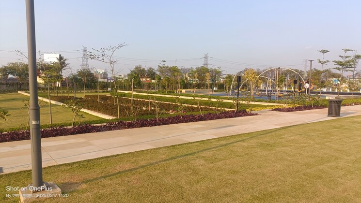 Garden, signature-global-city-of-colours  130 Sq.Yd. Plot In Nh 8 Gurgaon 8578735