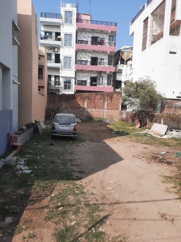 Land For Rent in Kareem Ganj
