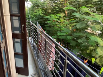 Balcony in 1 RK Builder Floor at RWA DDA Flats Kalkaji, East Of Kailash – for Rent