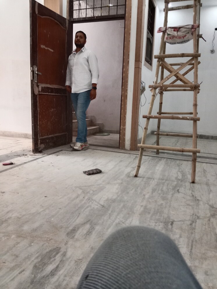 Room, green fields colony 3 Bedroom 1600 Sq.Ft. Builder Floor In Green Fields Colony Faridabad 8579013