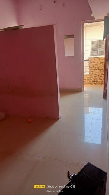 Room in 1 BHK Independent House at Sindhi Colony – for Rent