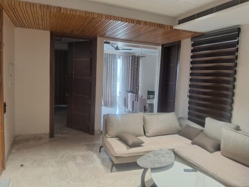 Living Room in 4 BHK Builder Floor at Dlf Phase I – for Rent