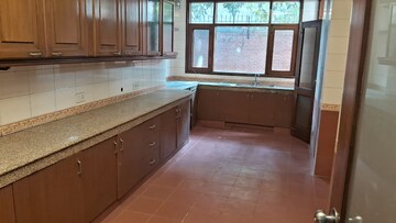 Kitchen in 6 BHK Villa at Dlf Phase I – for Rent