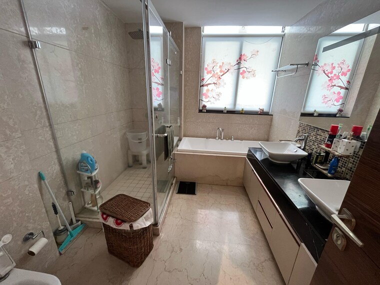 Master Bedroom, m3m-golf-estate 4 Bedroom 4995 Sq.Ft. Apartment In Sector 65 Gurgaon 8579107