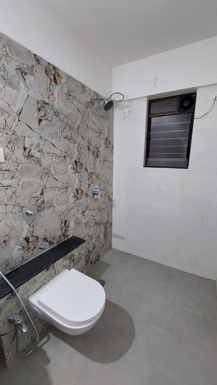 Bathroom, kakkad-la-vida 2 Bedroom 1150 Sq.Ft. Apartment In Balewadi Pune 8579133