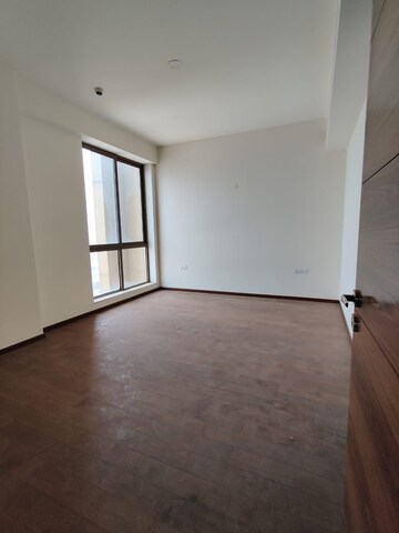 Room in 5 BHK Apartment at M3M ST. Andrews Golf Residences, Sector 65 – for Sale