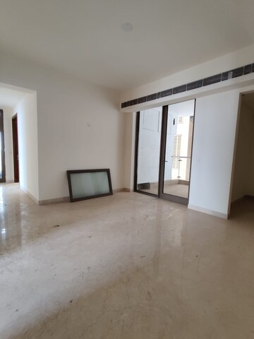 Room in 5 BHK Apartment at M3M ST. Andrews Golf Residences, Sector 65 – for Sale