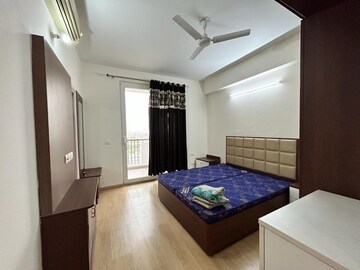 Room in 2 BHK Apartment at Emaar The Palm Drive-Palm Studios, Sector 66 – for Sale