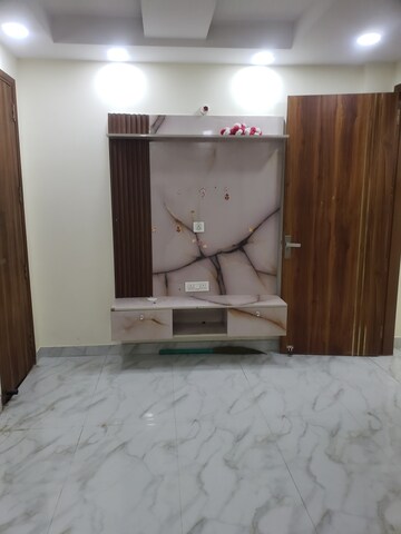 2 BHK Builder Floor For Sale in Janakpuri
