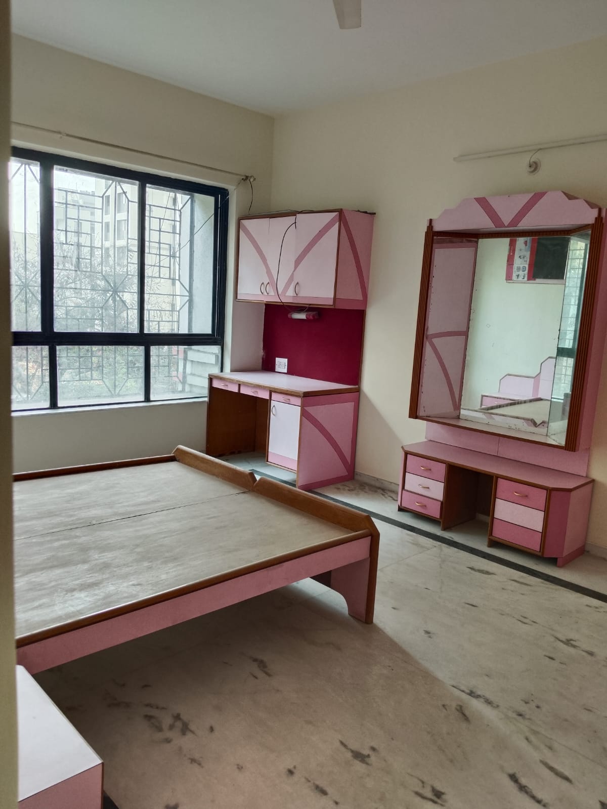 3 BHK Apartment For Sale in  Shreengardan Society