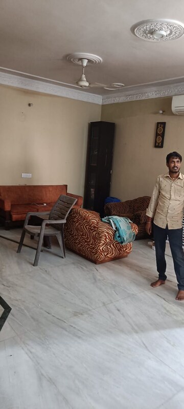 Living Room in 2 BHK Builder Floor at Sector 28 – for Rent