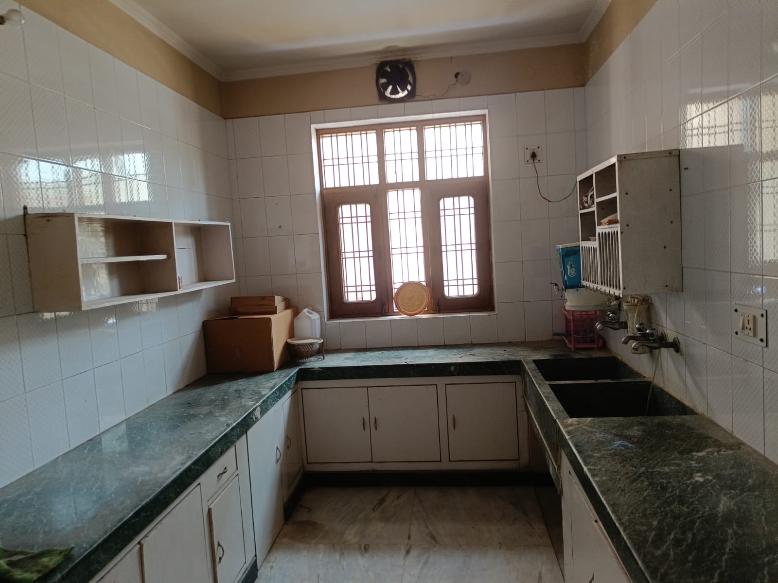 2 BHK + Pooja Room Builder Floor For Rent in Sector 28