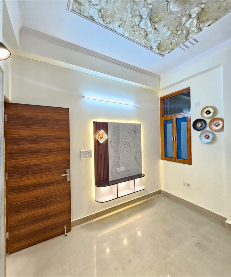 Room, raj nagar extension 1.5 Bedroom 665 Sq.Ft. Apartment In Raj Nagar Extension Ghaziabad 8580082