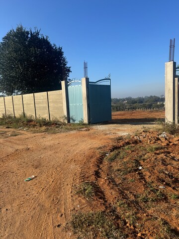 Plot Area in  Industrial Plot at Hosur Krishnagiri rd – for Rent