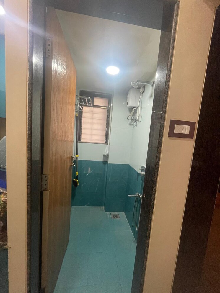 Bathroom, bhoomi-gokul 1 Bedroom 563 Sq.Ft. Apartment In Goregaon East Mumbai 8580532