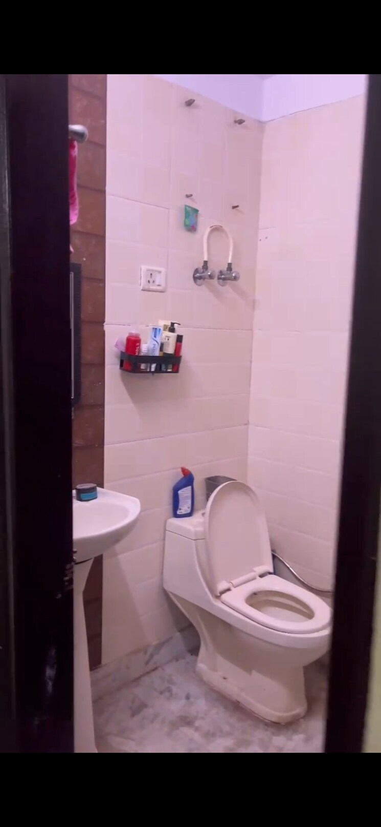 Bathroom, indrapuram 1 Bedroom 600 Sq.Ft. Builder Floor In Indrapuram Ghaziabad 8580538