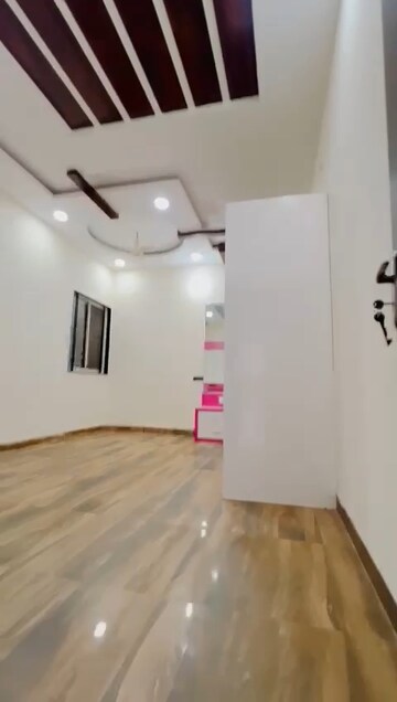 Room in 3 BHK Independent House at Ab Bypass Road – for Sale