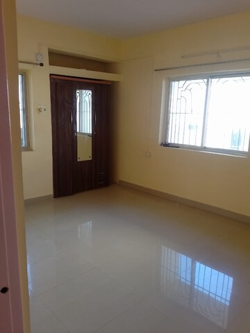 Room in 3 BHK Apartment at Hatia – for Rent
