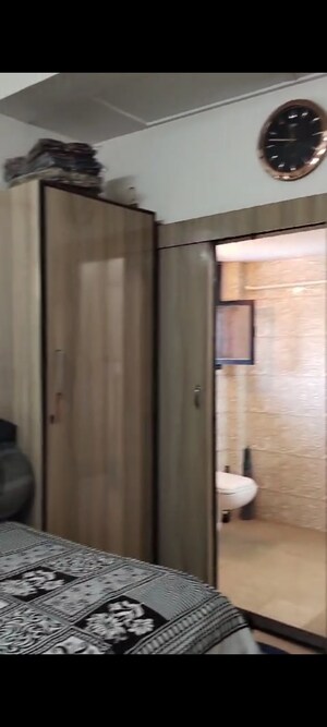 Bedroom in 2 BHK Apartment at Andheri East – for Sale