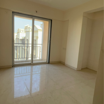 Room in 2 BHK Apartment at Piramal Vaikunth Vama, Ashok Nagar – for Rent