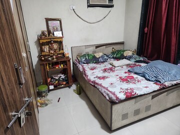 Bedroom in 2 BHK Apartment at Seawoods – for Rent