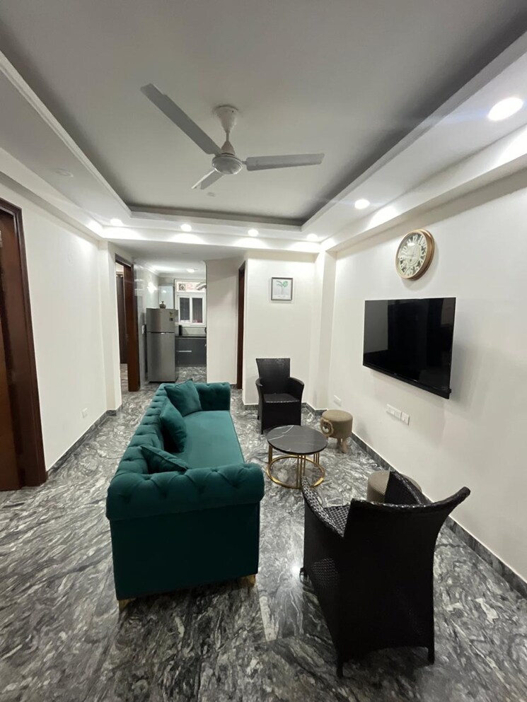 Living Room, chattarpur 3 Bedroom 140 Sq.Yd. Builder Floor In Chattarpur Delhi 8581071