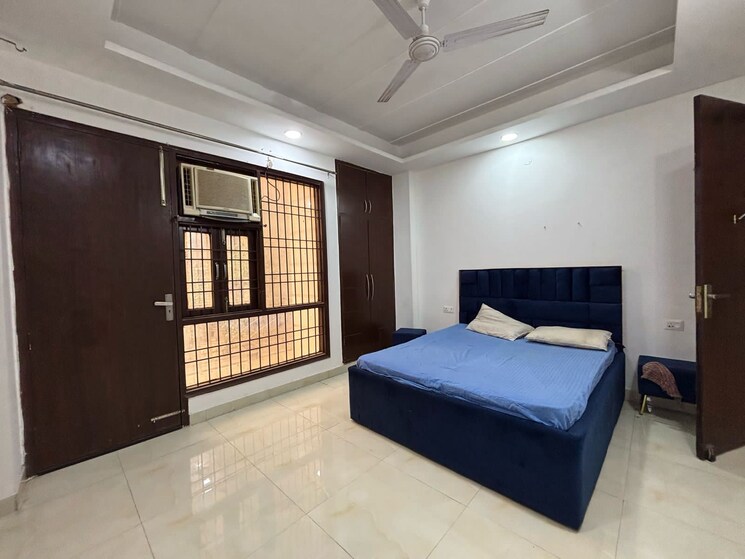Bedroom, chattarpur 3 Bedroom 140 Sq.Yd. Builder Floor In Chattarpur Delhi 8581071