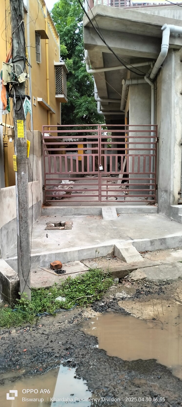  Parking, agarpara 2 Bedroom 725 Sq.Ft. Builder Floor In Agarpara Kolkata 8581044