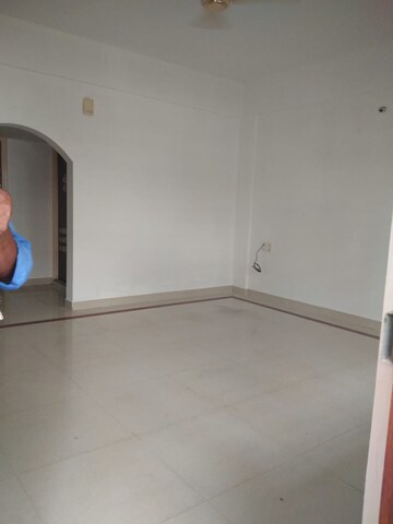 Room in 2 BHK Apartment at Ramamurthy Nagar – for Rent