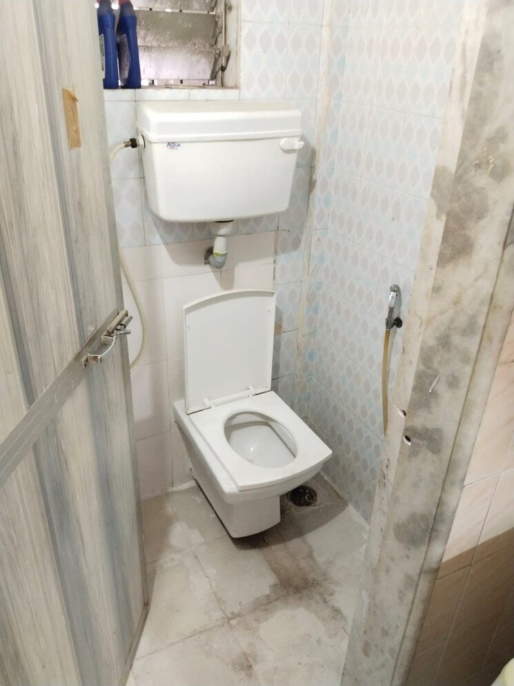 Bathroom, tulsi-niwas-kopar-khairane 1 Bedroom 680 Sq.Ft. Apartment In Kopar Khairane Navi Mumbai 8581148