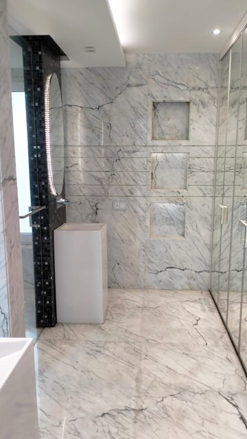 Bathroom in 6 BHK Apartment at Greater Kailash I – for Sale