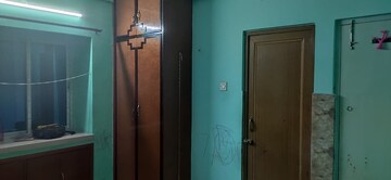 Furnished Amenities in 6 BHK Apartment at Prince Anwar Shah Road – for Sale