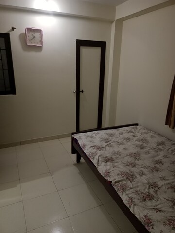 Room in 1 BHK Apartment at Begumpet – for Rent