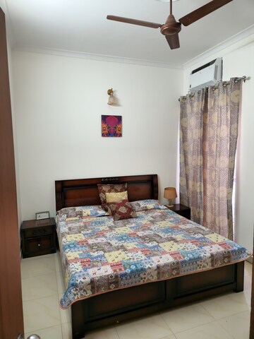 Bedroom in 3 BHK Apartment at Sheikh Sarai – for Rent