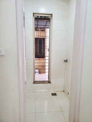Bathroom in 2 BHK Apartment at Sheth Vasant Lawns, Laxmi Nagar – for Sale