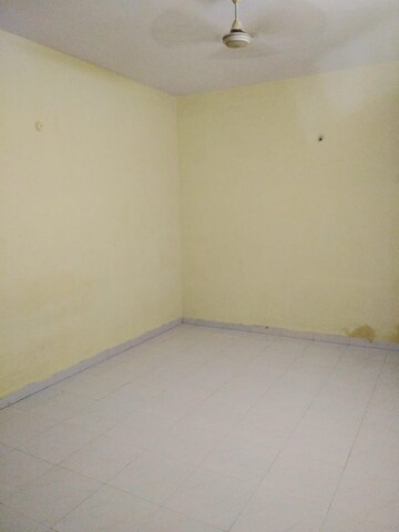 Room in 3 BHK Apartment at Prateek Grand City, Siddharth Vihar – for Sale