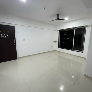 Room in 2 BHK Apartment at Goregaon East – for Rent