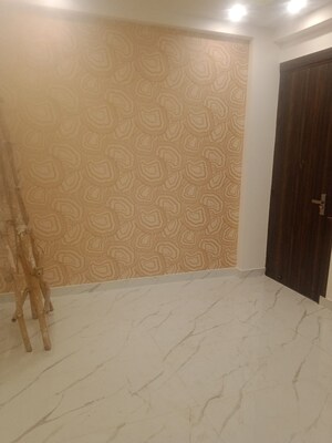 Room in 2 BHK Builder Floor at Pratap Vihar – for Sale
