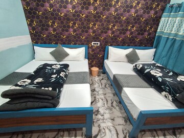 Master Bedroom in 3 BHK Apartment at ATS Triumph, Sector 104 – for Rent