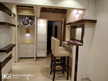 Room in 2 BHK Apartment at Andheri West – for Rent