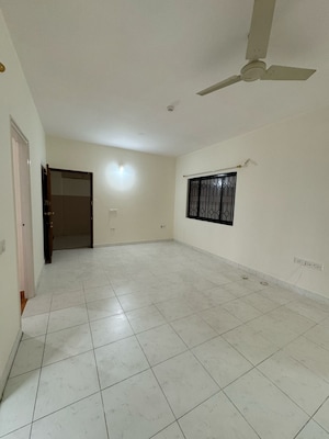 Room in 2 BHK Apartment at LnT Realty South City, Bannerghatta Road – for Sale