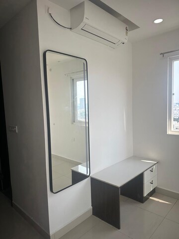 Room in 3 BHK Apartment at INDIS Viva City, Kondapur – for Rent