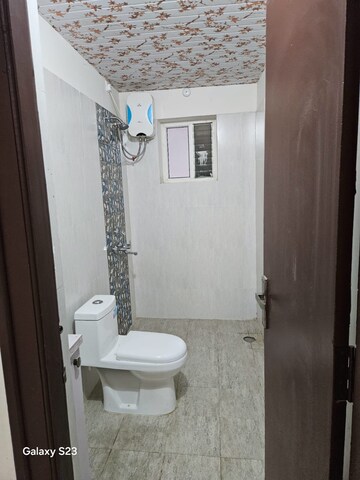 Bathroom in 3 BHK Apartment at Samhita Splendid Homes, Tadepalli – for Sale